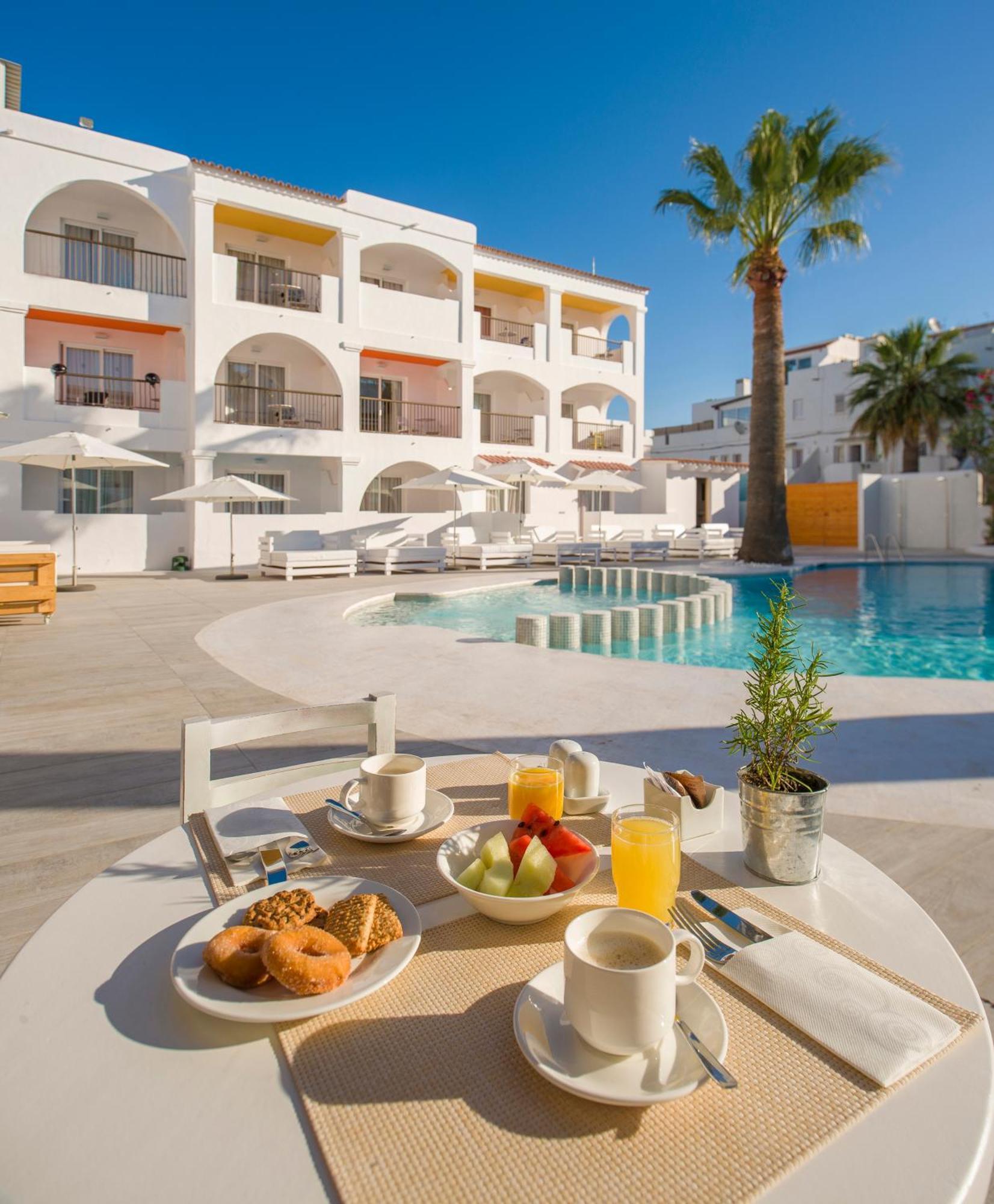 Hotel Vibra Bossa Flow - Adults Only Playa d'en Bossa Exterior photo