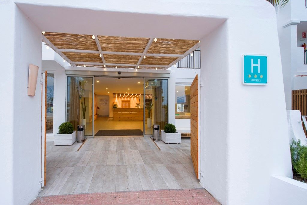 Hotel Vibra Bossa Flow - Adults Only Playa d'en Bossa Exterior photo